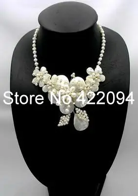 

Natural White Mother of Pearl/MOP Shell Pearl Flower Leaf Bib Necklace