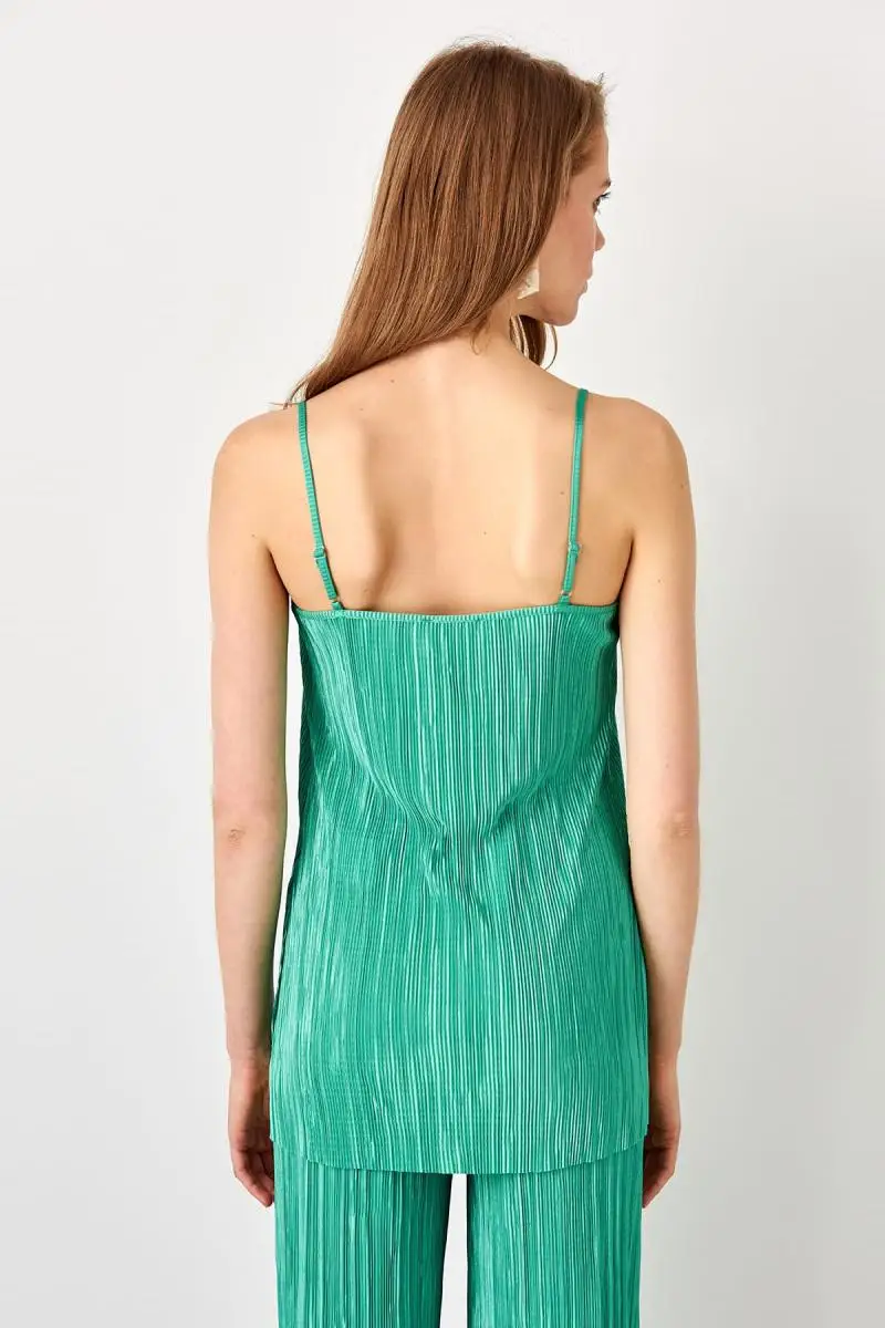 Trendyol зеленая Трикотажная блуза TWOSS19LJ0257|Блузки| |