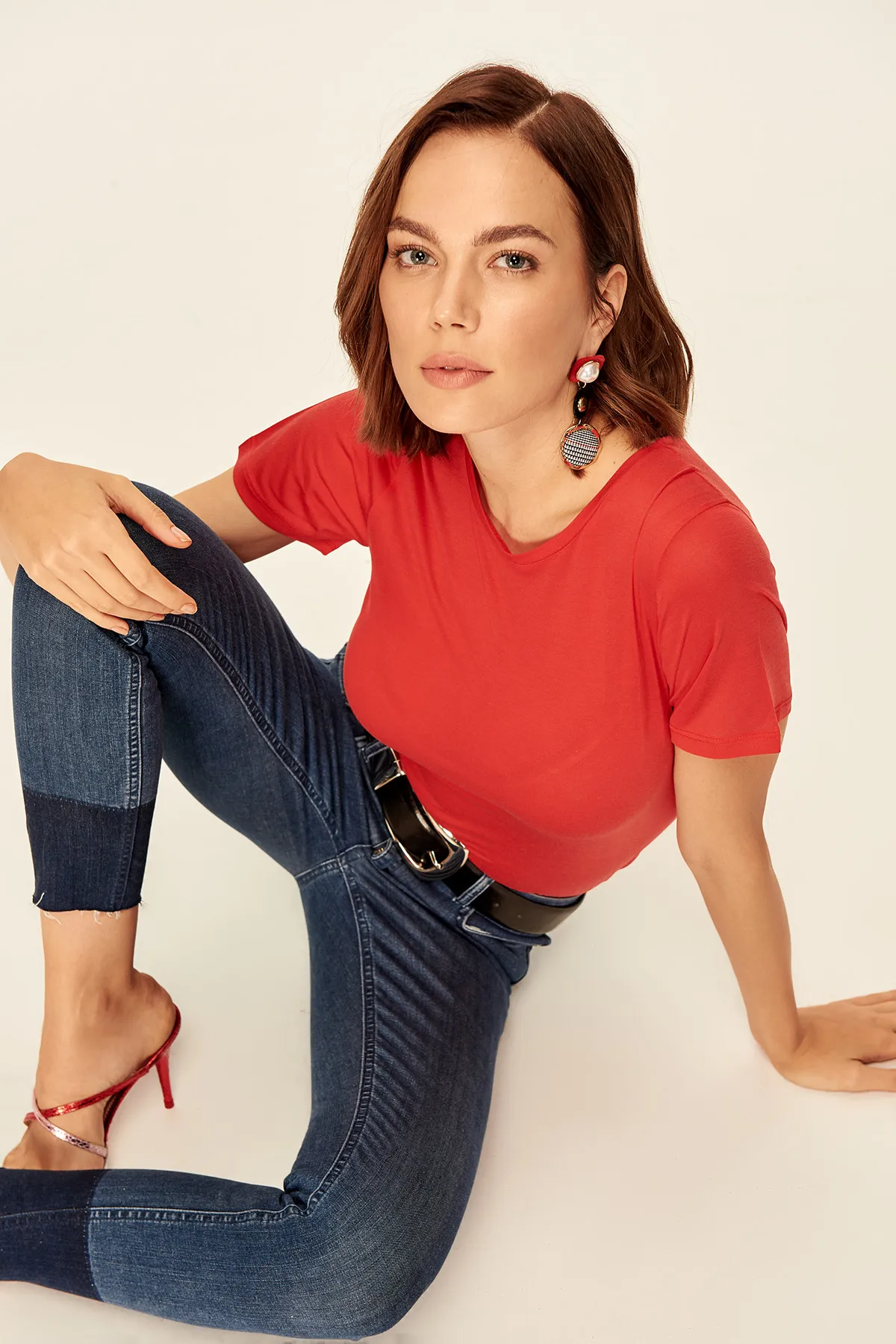 Trendyol Basic Красные трикотажные футболки с вырезом TOFSS18TF0075|Футболки| |