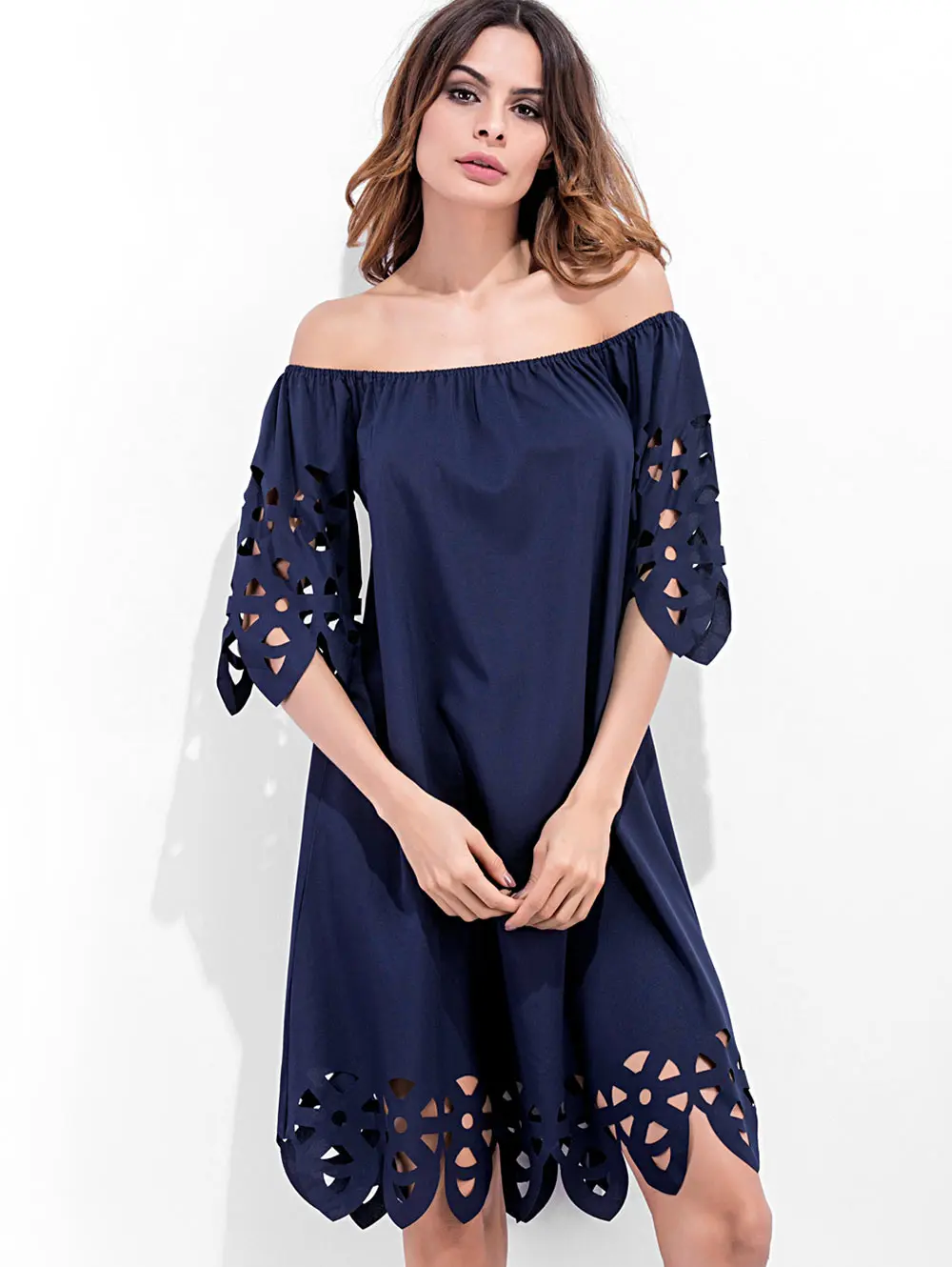 Платье женское с открытыми плечами модное ажурное однотонное повседневное