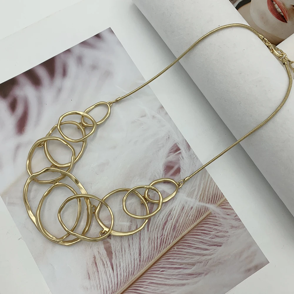 Фото Многослойные Круглые Подвески Ожерелья золотого цвета Модный чокер ожерелье для