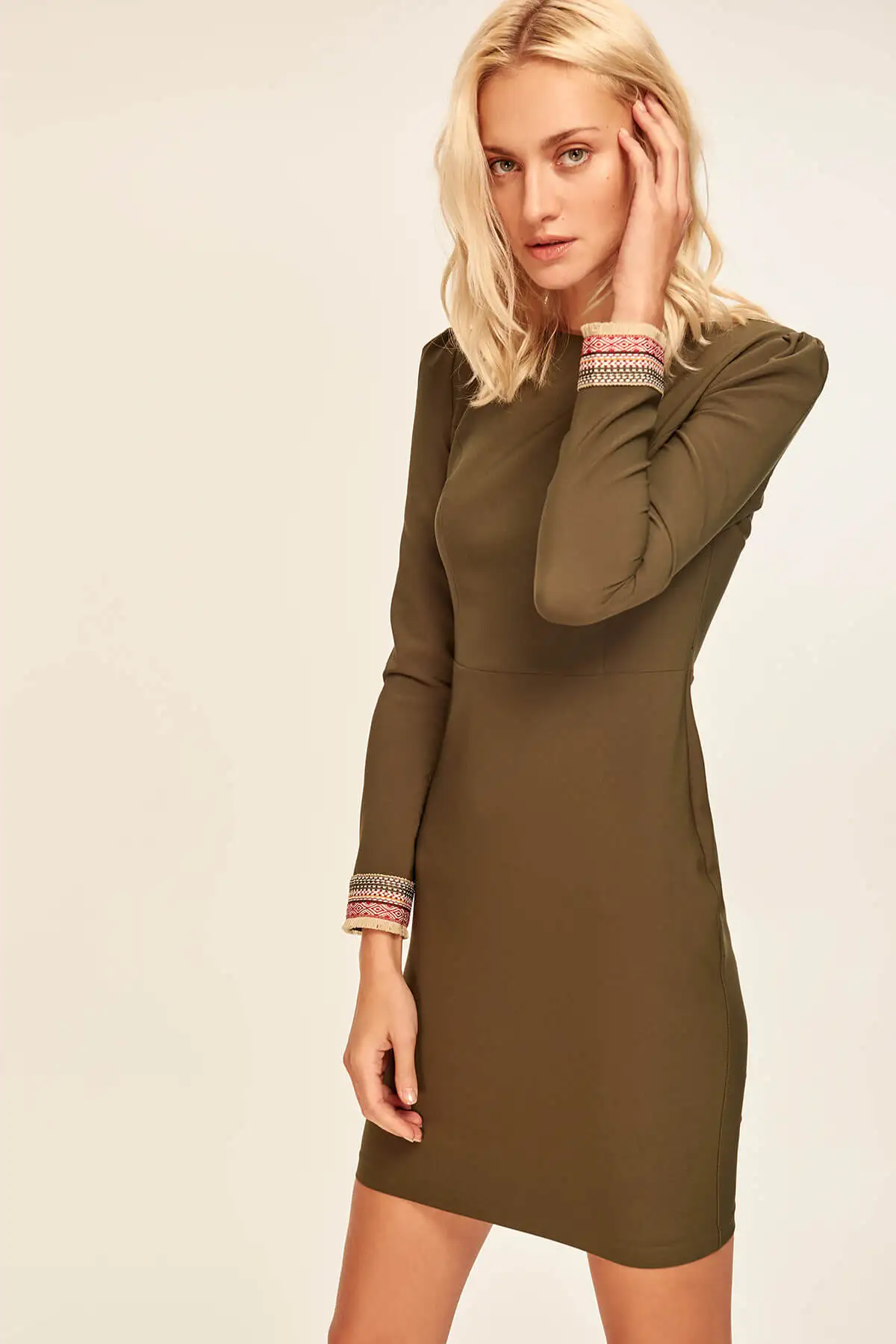 Trendyol платье с рукавами цвета хаки TOFAW19BB0602|Женские платья| |