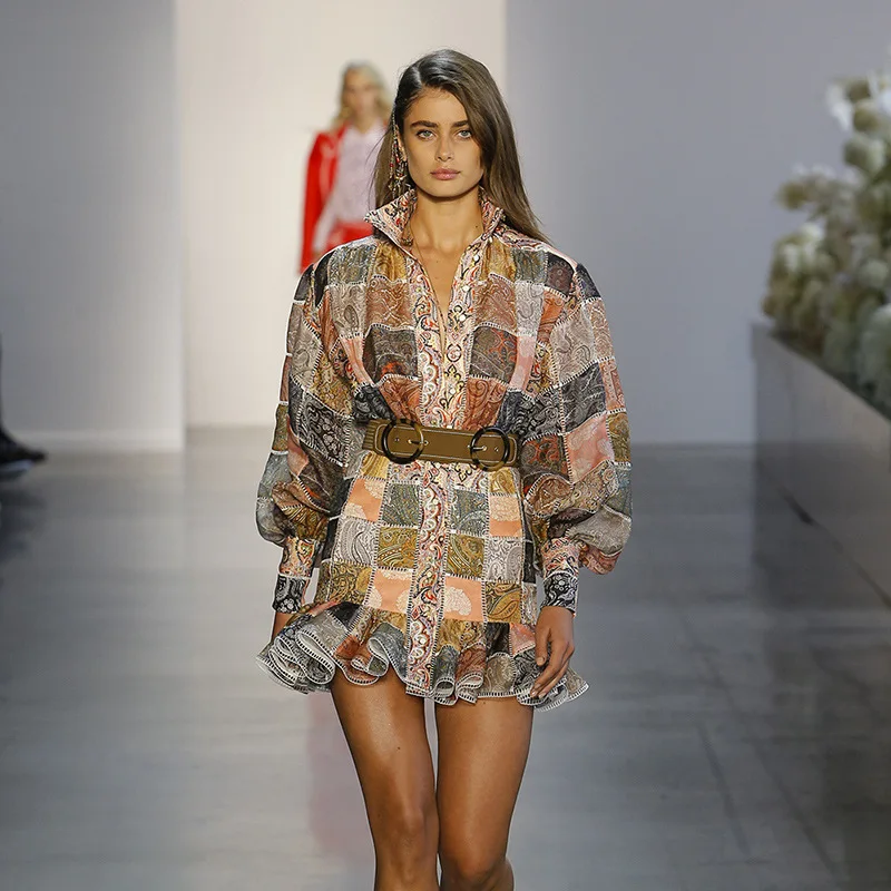 2019 летнее платье трапециевидной формы с квадратным и фонариком длинным рукавом