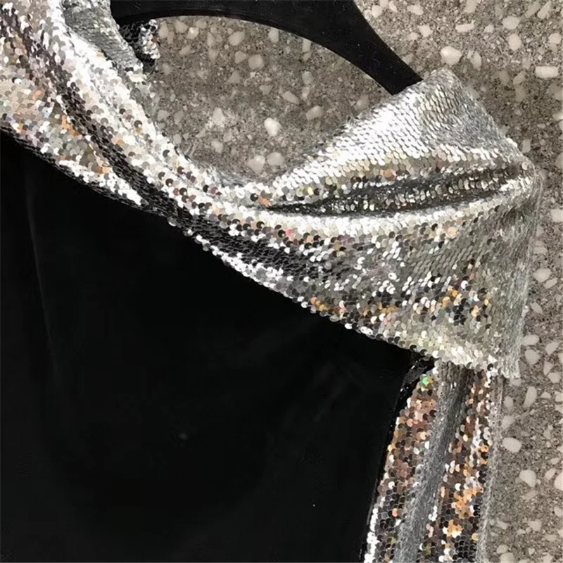 TWOTWINSTYLE Лоскутные блестки велюровые футболки для женщин асимметричный воротник