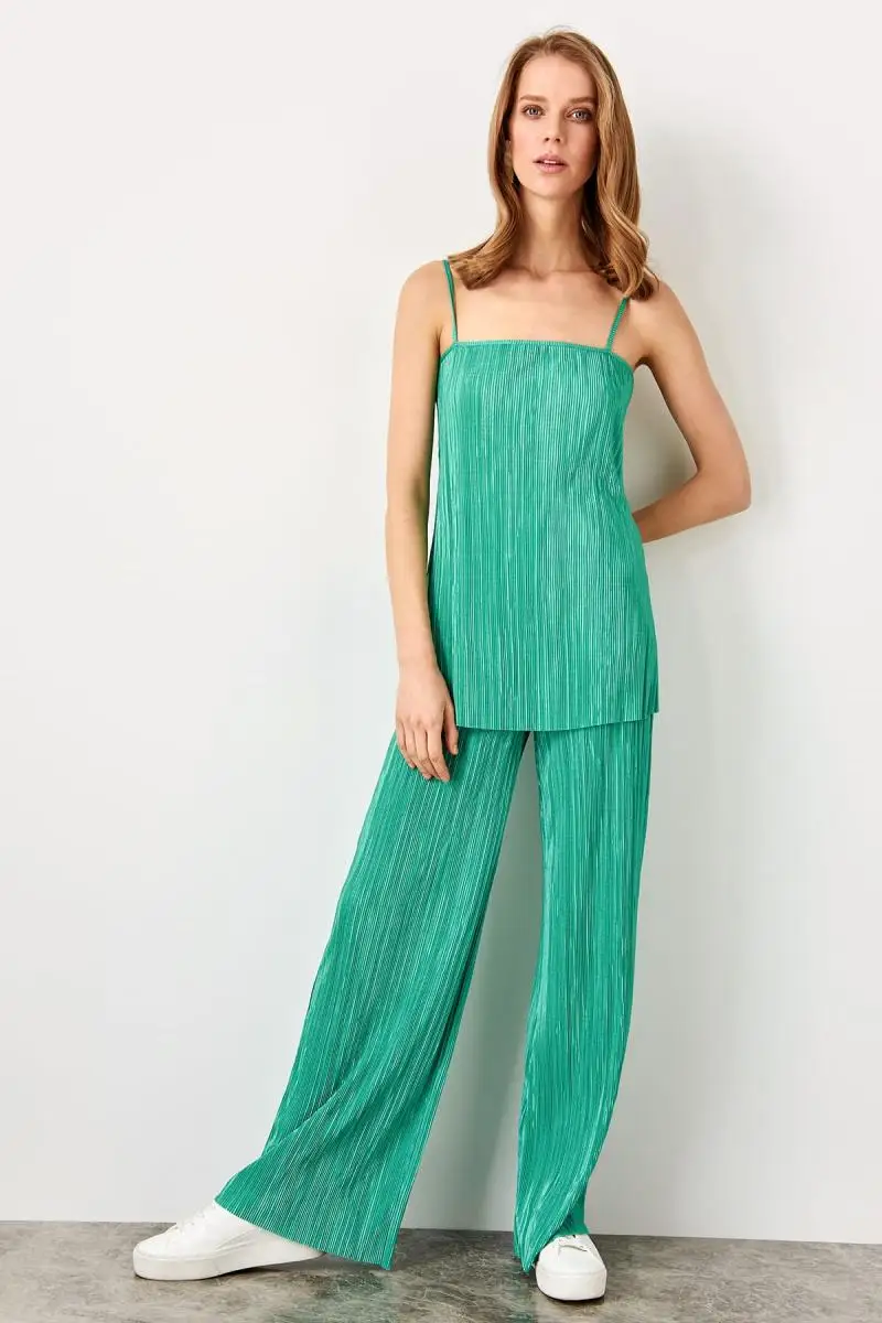 Зеленые брюки Trendyol Pilise Örme TWOSS19LJ0258 | Женская одежда