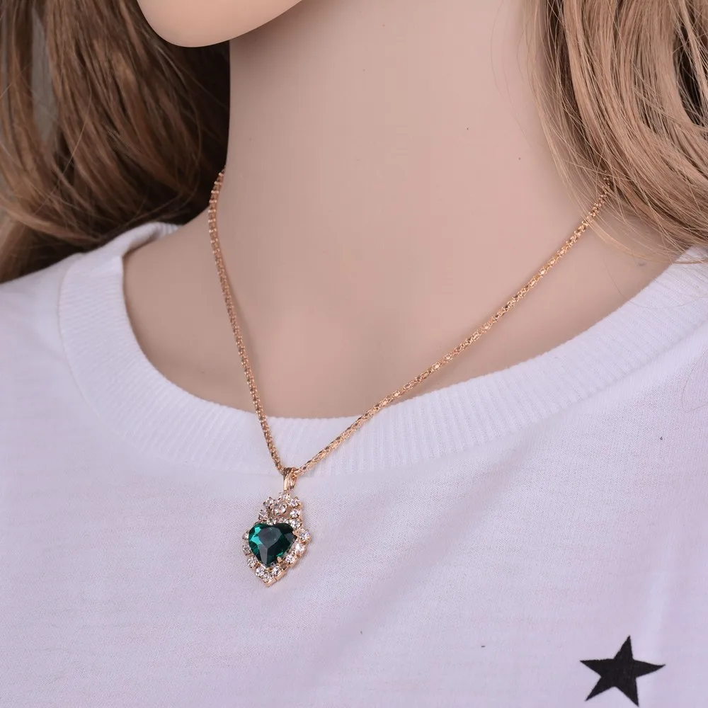 women wedding heart High File Crystal Pendeloque Cut Clavicle Necklace Earrings Ring 3pc Suit Marry Bride Accessories Jewelry |