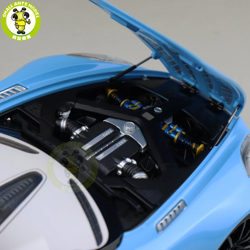 Модель автомобиля под давлением AUTOart 1/18 ONE 77 синяя 70240|Наземный транспорт| |