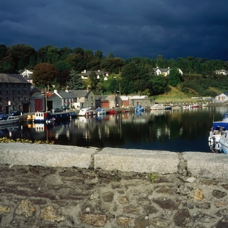 Река Барроу Graiguenamanagh Co Kilkenny Ирландия плакат печать (17x13) | Дом и сад