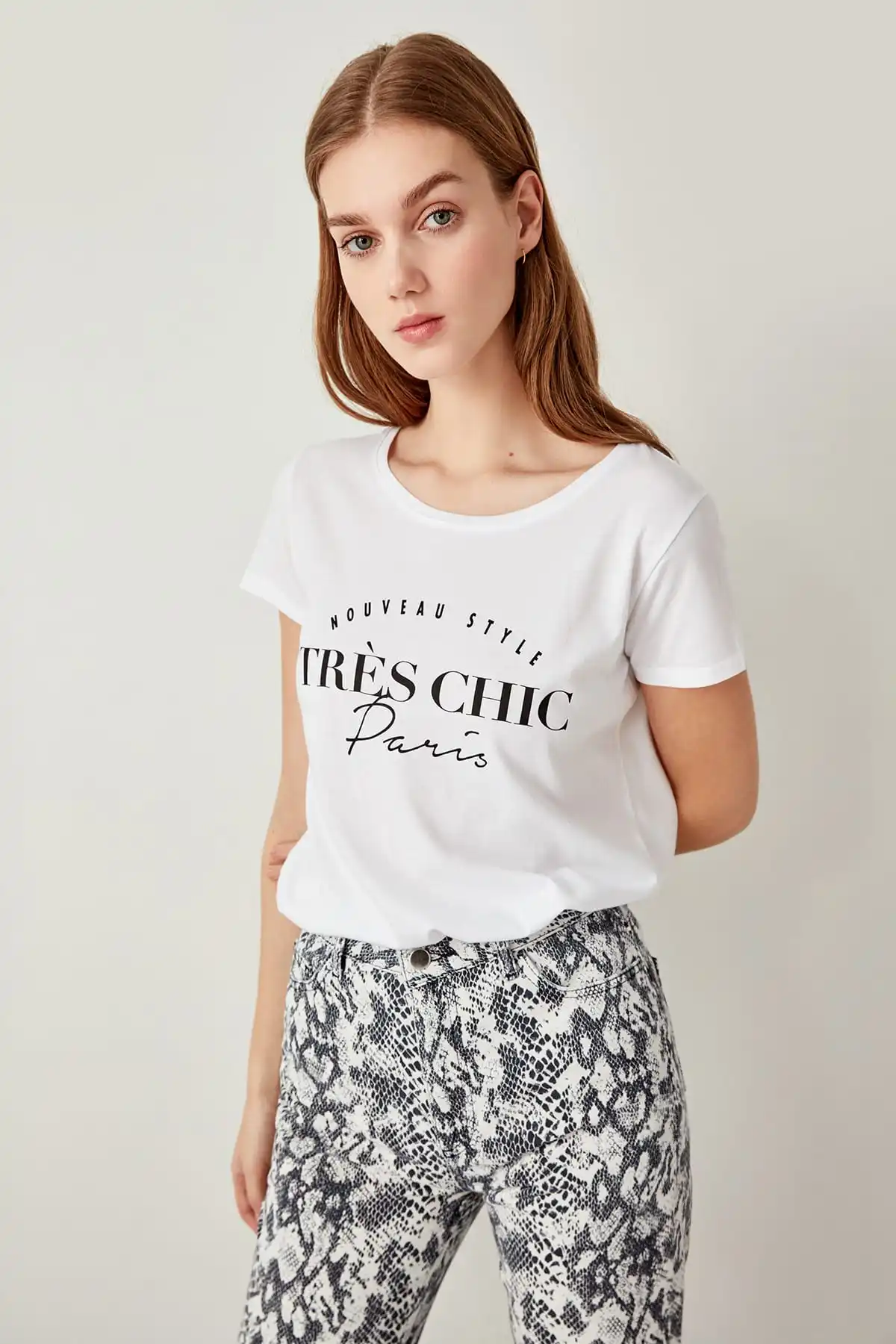 Trendyol белые трикотажные футболки с принтом TCLSS19YN0031 | Женская одежда