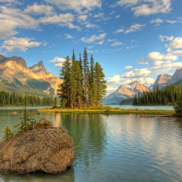 Дух остров на закате Maligne озеро Джаспер Национальный парк Альберта плакат печать