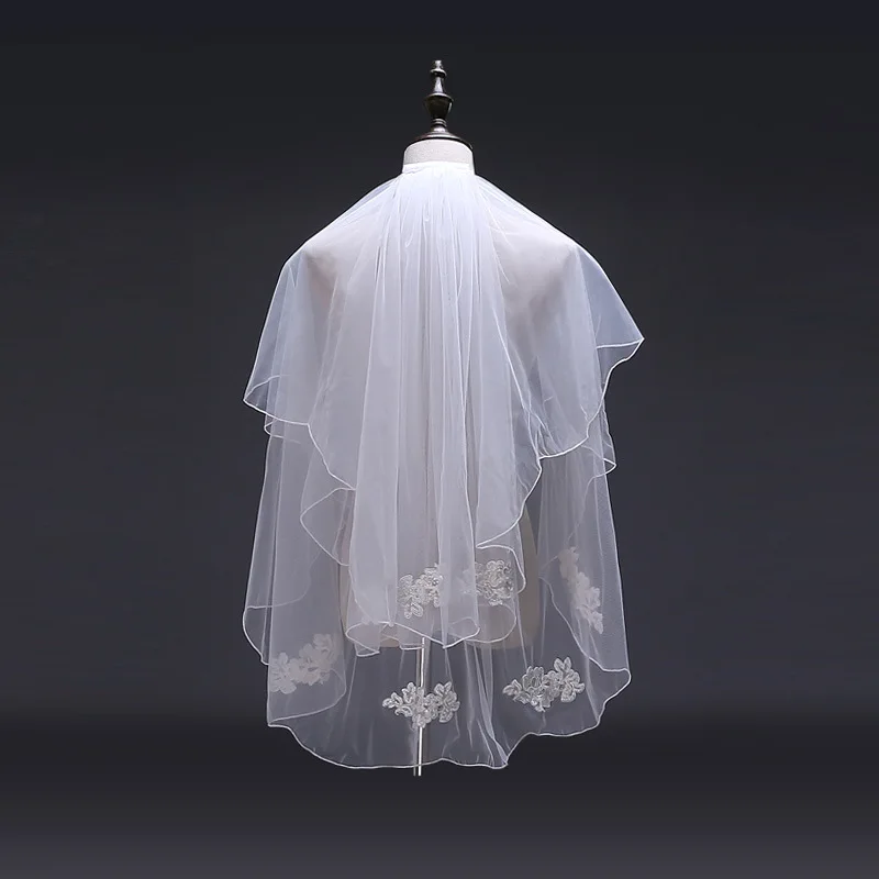 New Two Layer Short Bridal Veil Ivory Applique Finger Tip Wedding Veils with Comb Attached Handmade | Свадьбы и торжества