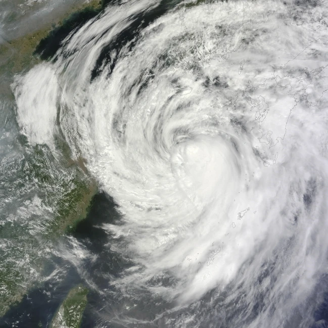 Спутниковый вид тайфуна Neoguri над Восточно китайским плакат с изображением моря