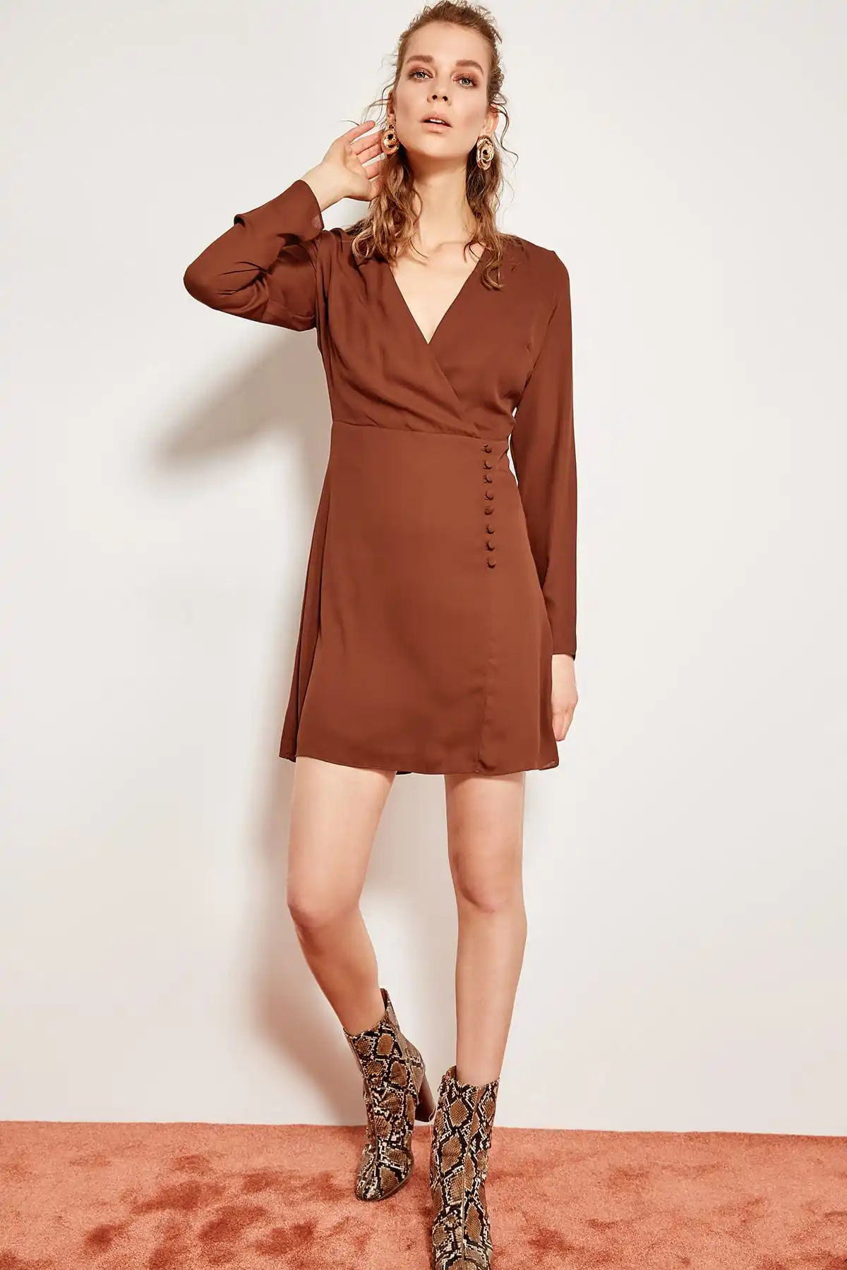 Trendyol коричневый пуговицами платье TOFSS19LJ0040|Женские платья| |