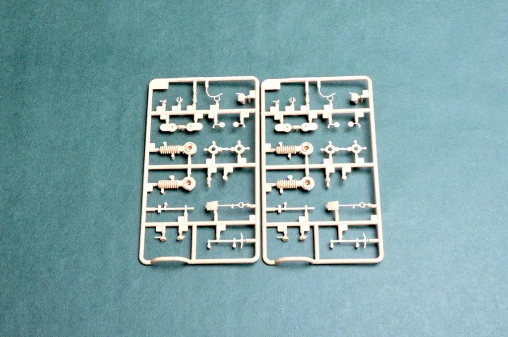 Сборочный комплект Hobbyboss 82489 1/35 французский EBR-10 колесный рекогносцирующий