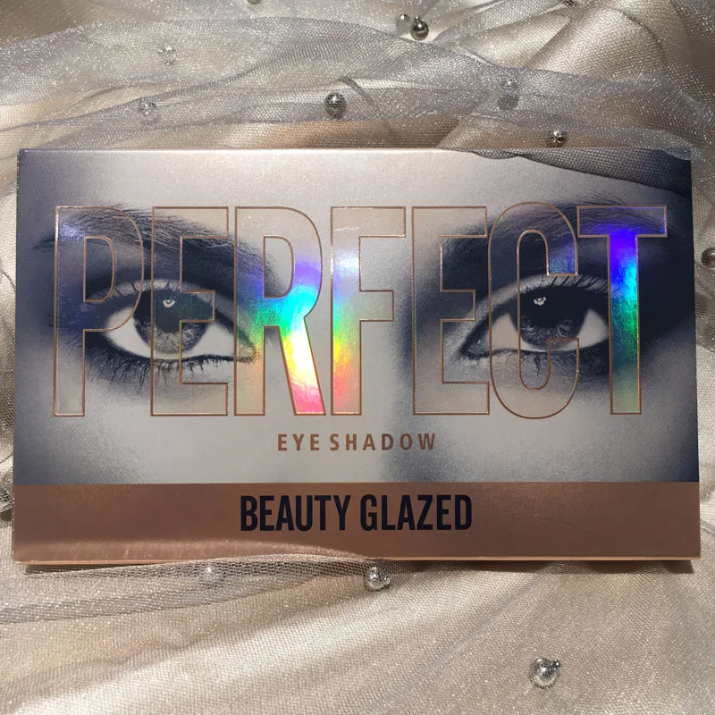 Палитра для макияжа глаз beauty glassed Perfect 18 цветов теней век матовые Мерцающие