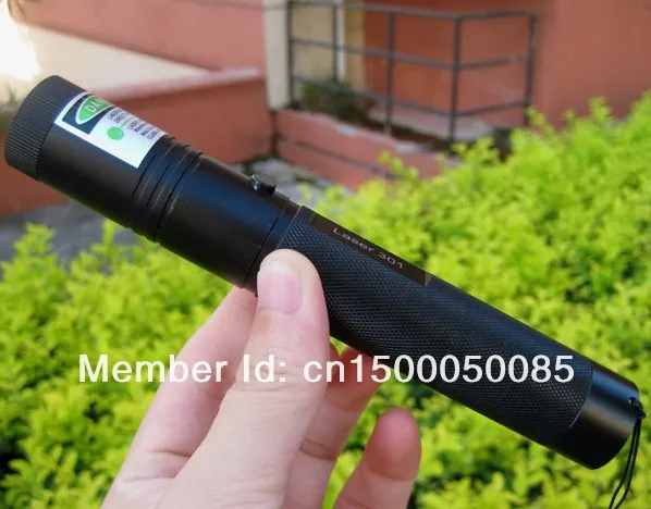 Зеленая лазерная указка высокой мощности 500 Вт 500000 МВт 532нм фокусируемая спичка