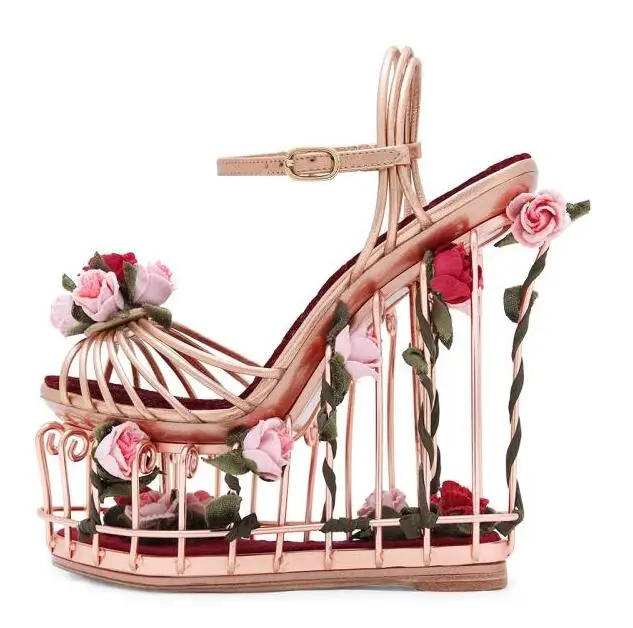 Сандалии женские на металлической танкетке люксовые босоножки с 3D цветами в виде