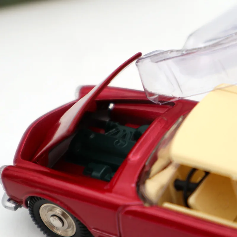 Красные литые игрушки 1:43 Масштаб модели автомобилей Dinky игрушки 516 Mercedes Benz 230 SL Rouge Atlas