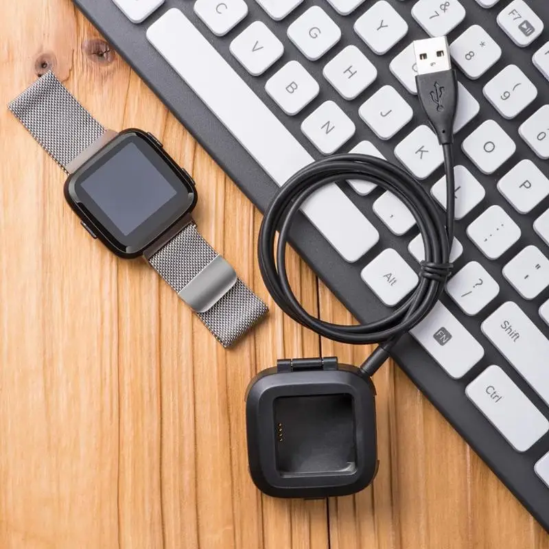 Зарядное устройство для умных часов док станция Чехол Fitbit Versa Lite/Versa с usb кабелем 1