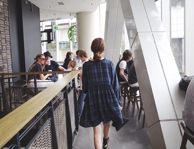 Женское клетчатое мини-платье с v-образным вырезом | Женская одежда