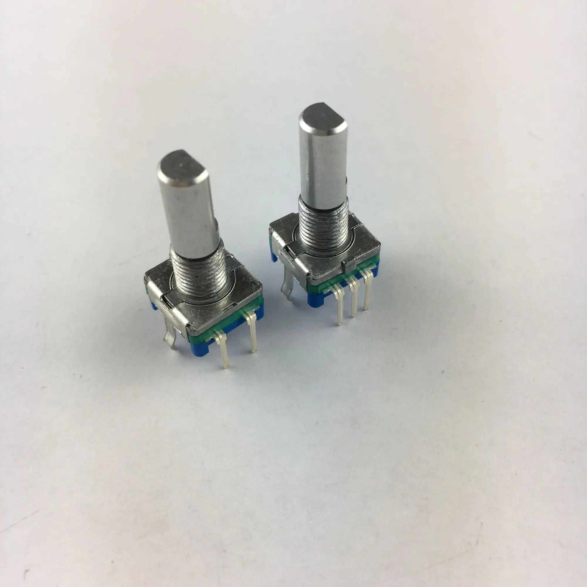 Thinary Electronic 2 шт. поворотный кодовый переключатель EC11 аудио цифровой потенциометр