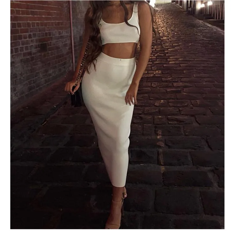 Женский комплект из 2 предметов без рукавов укороченный топ на бретелях и длинная