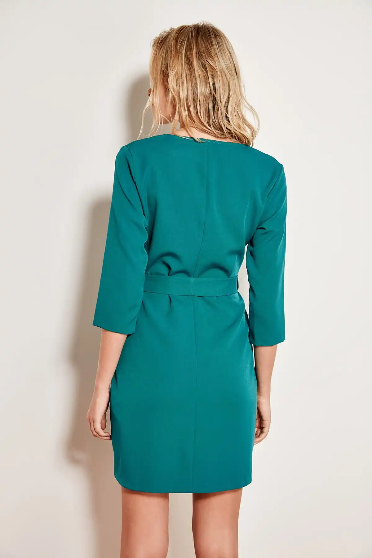 Платье Trendyol Basic с зеленым ремнем TOFSS19SO0001|Женские платья| |