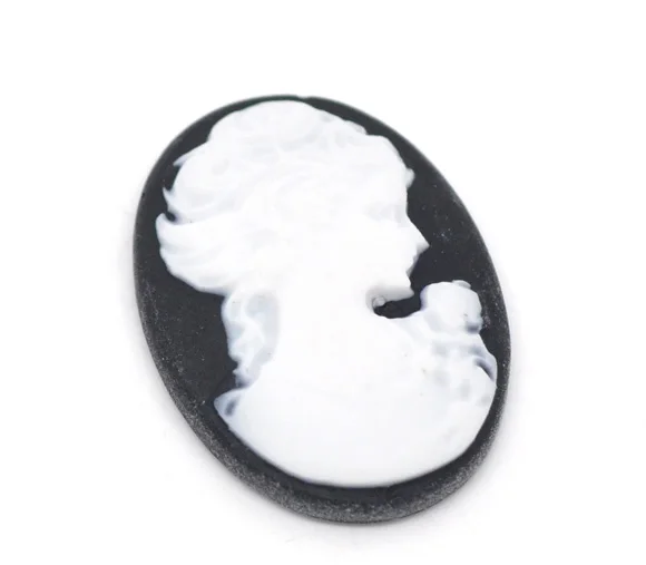 

50 Black Resin Lady Oval Cameo Embellishment 24x18mm (B13886)