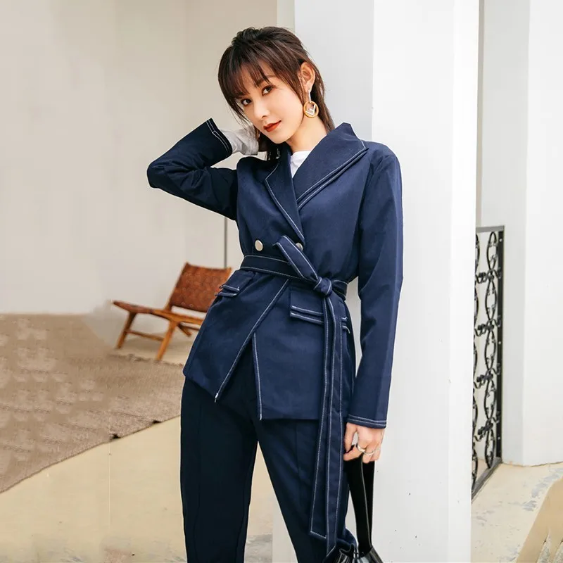 TWOTWINSTYLE комплект из двух предметов женский длинный рукав бандажный Блейзер
