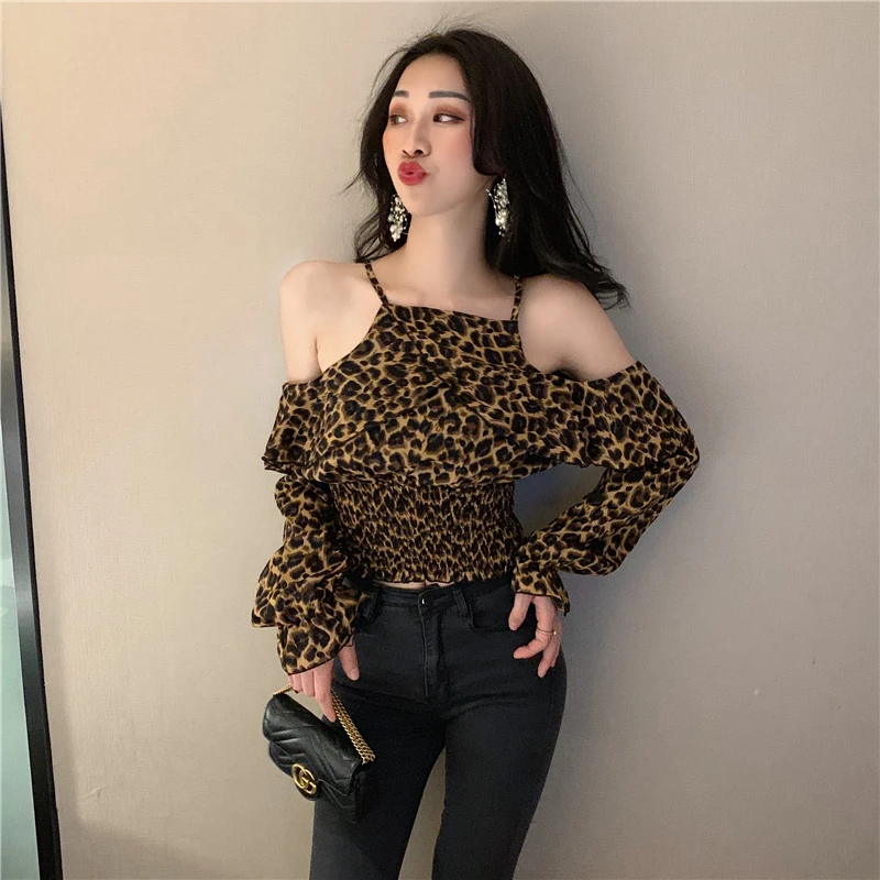 EWQ 2019 Spring Women's Sexy Strapless Long Petal Sleeve Shirt Chic Female Slash Neck Sling Blouse Leopard Print HD758 |