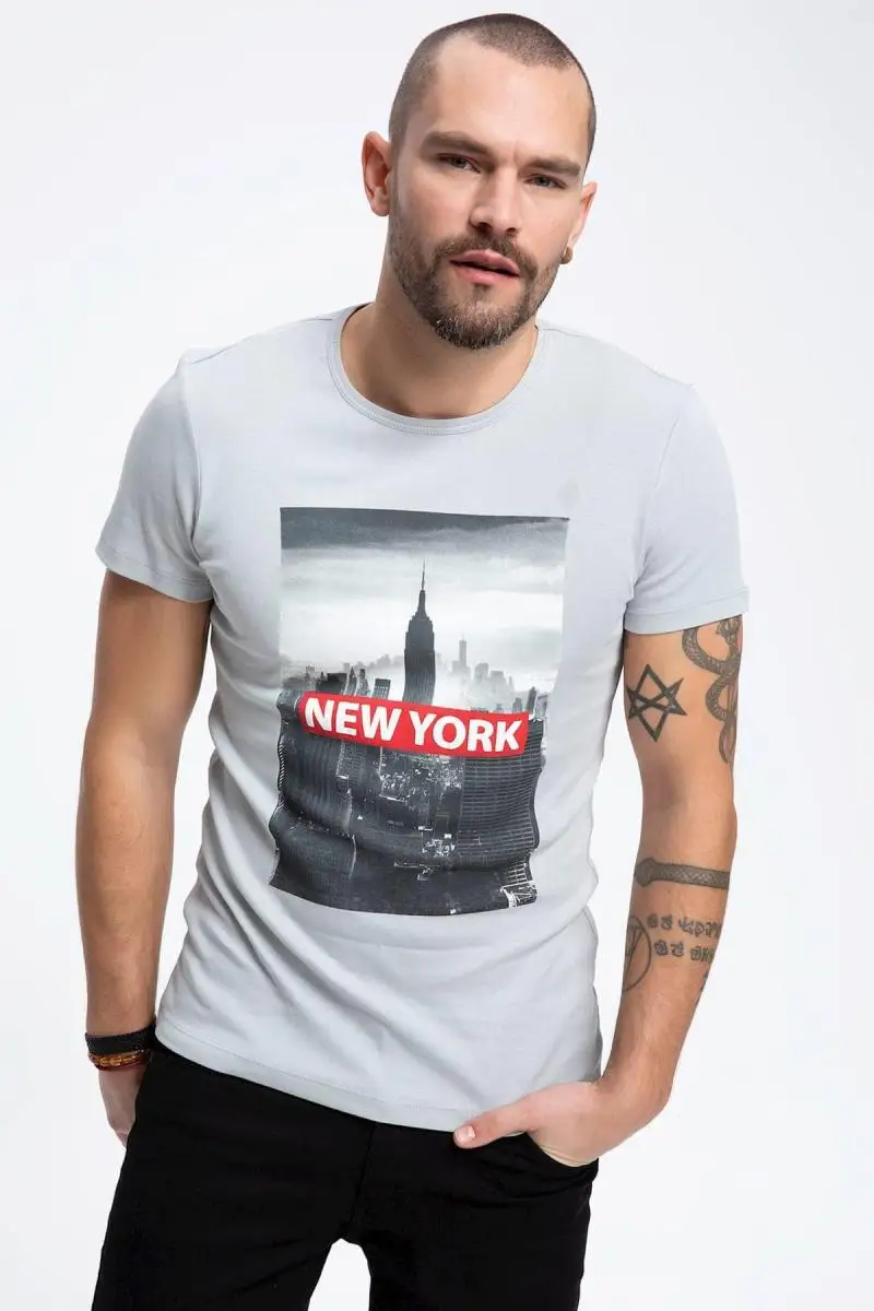 Дефакто для мужчин Нью Йорк печатных Slim Fit Футболка K1091AZ. 19SP. GR91|Футболки| |