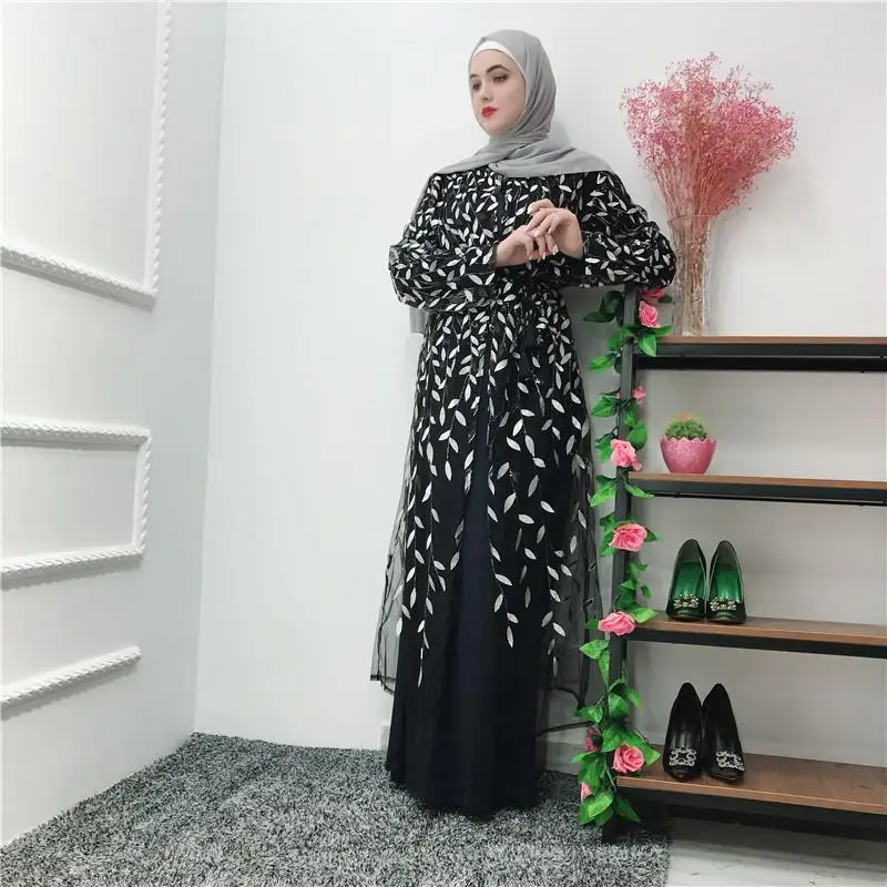 Женское длинное кимоно с вышивкой и кружевной сеткой мусульманское платье