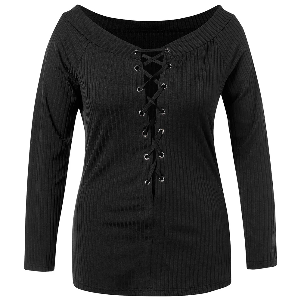 Женская футболка с открытыми плечами VESTLINDA черная Повседневная в рубчик со