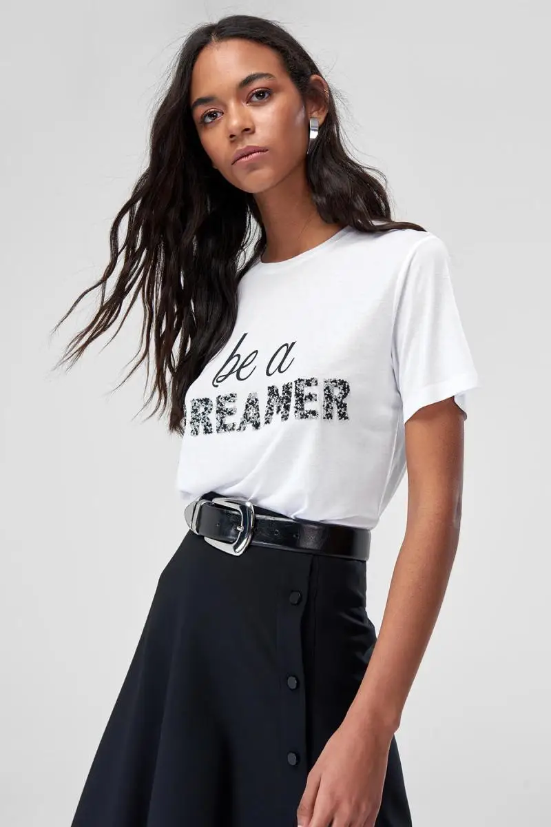 Trendyol экрю каменная деталь трикотажная футболка TCLSS18KD0019 | Женская одежда