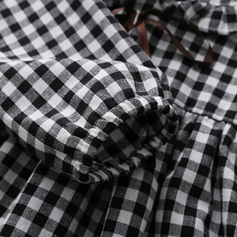 Весеннее платье для маленьких девочек детское с бантом и воротником Питер Пэн