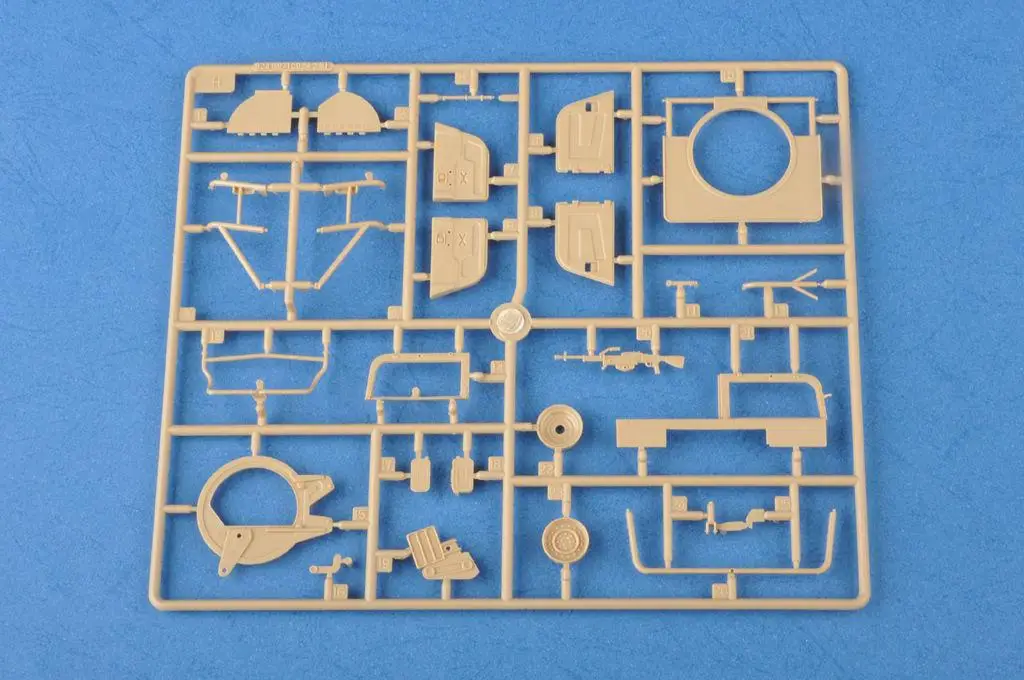 Hobbyboss модель 1/35 82469 Dong Feng Meng Shi 1 5 t светильник для транспортных средств | Игрушки и