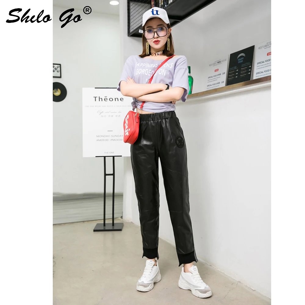 Женские кожаные брюки в полоску сбоку весенние эластичные карандаш из