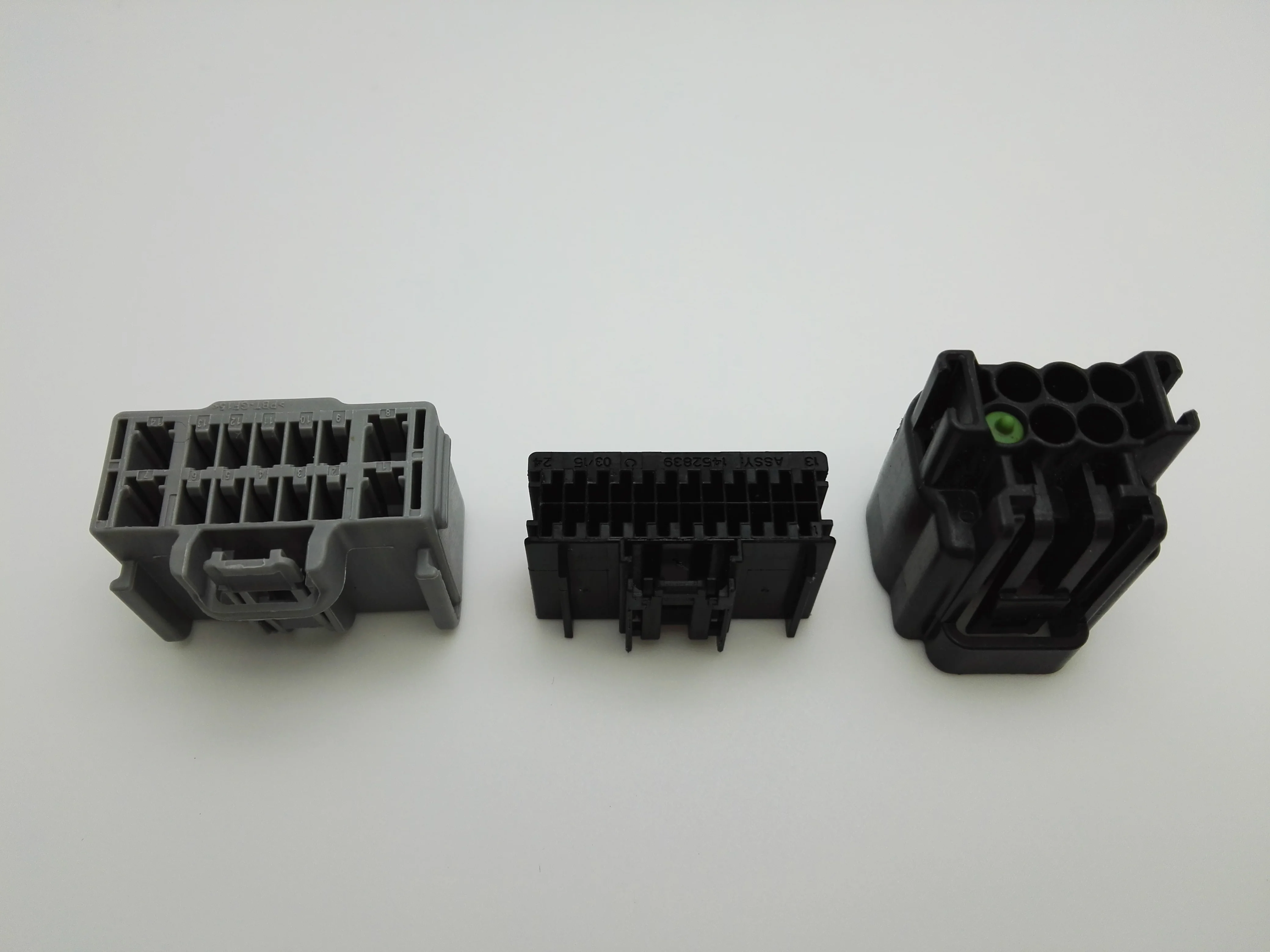 

Car Electric tail door module car connector plug For Land Rover Discovery Freelander Range Rover Evoque