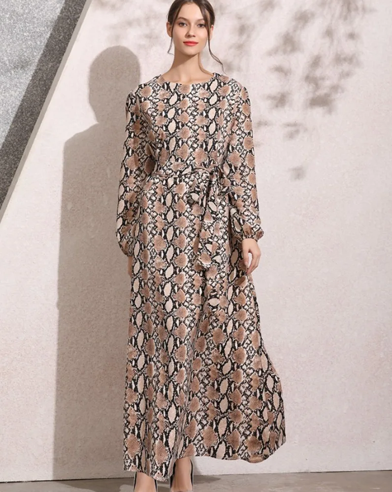 Взлетно посадочной полосы для женщин в полоску со змеиным рисунком платье с