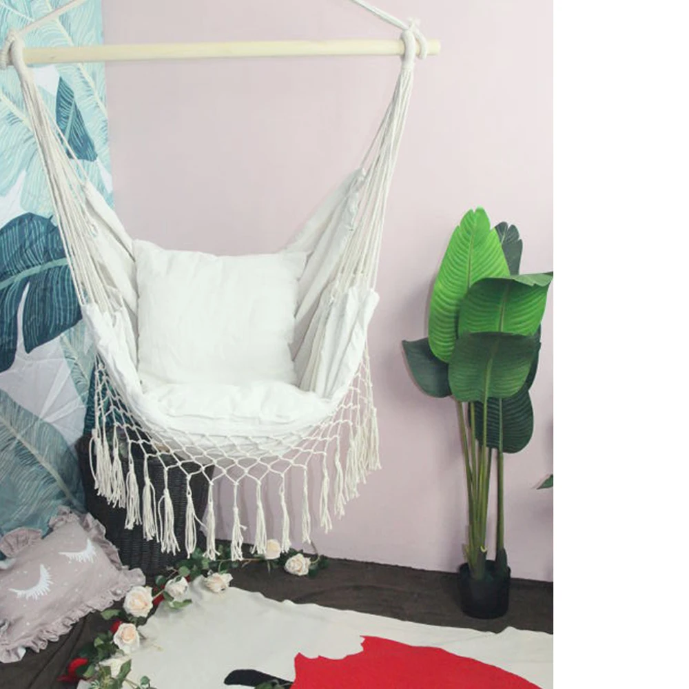 Кресло качалка с кисточками в скандинавском стиле подвесное домашнее кресло