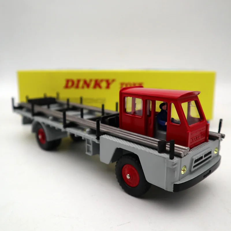 Атлас 1/43 Dinky Toys 885 CAMION SAVIEM S7 кольцо железное литье под давлением модели
