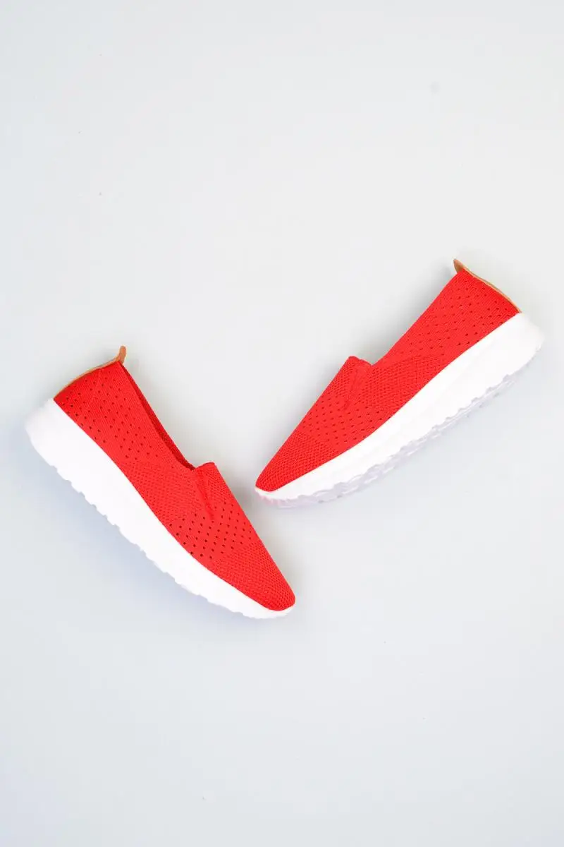 Женская обувь Bambi красного цвета F0389600099 | Обувь