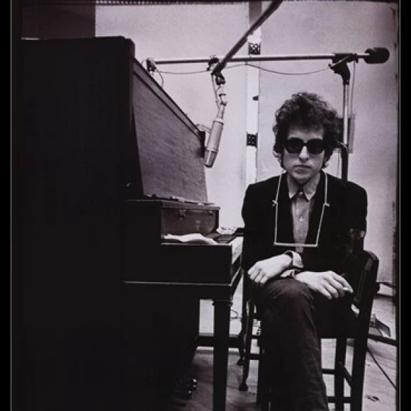 Bob Dylan - Piano Laminated &amp Framed Poster (24 x 36) | Дом и сад