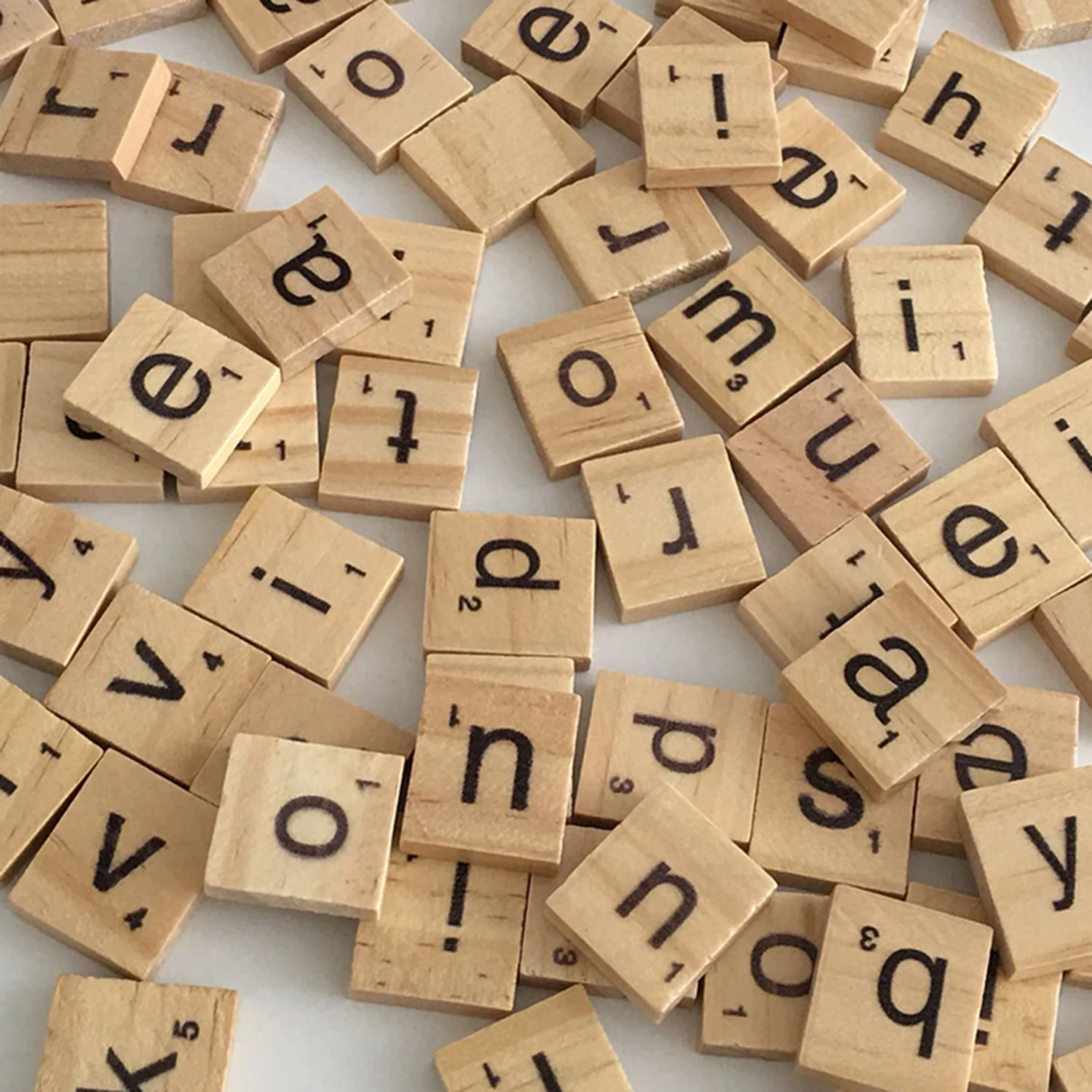 FBIL 100 Деревянный Алфавит Scrabble плитки черные буквы и цифры для поделок