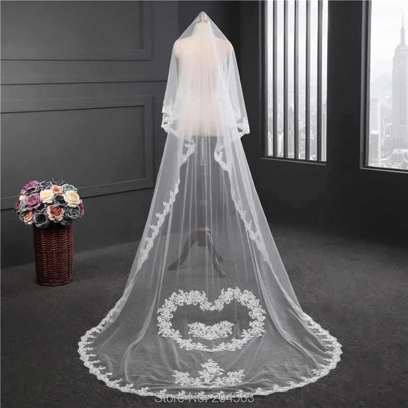 

White or Ivory One-Layer Charming Wedding Veil with Sweetheart Appliques Lace Edge Bride Veil for Bride without Comb HL