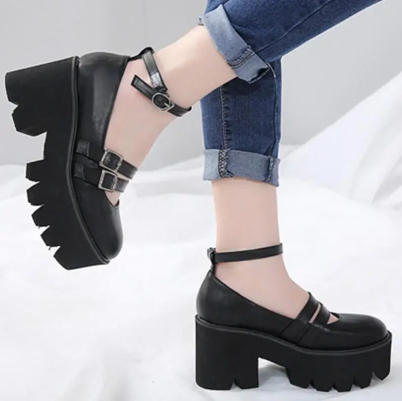 Chaussure femme/женские туфли лодочки на не сужающемся книзу высоком массивном каблуке