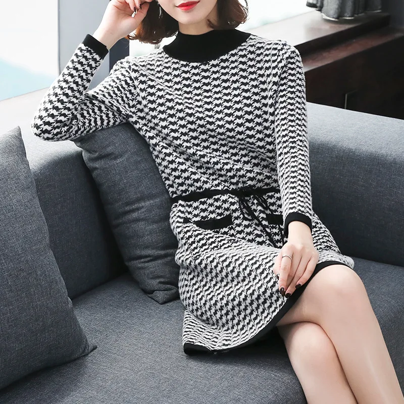 

2018 Autumn New Pattern European Will Code Knitting Long Sleeve Plover Grid Long Fund Temperament Knitting Dress