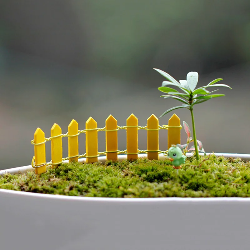 

Miniatures 1PC New Mini Fence 10Colors Popular Cute Home Decoration Microlandschaft Fleshiness For Garden Wooden Kawaii