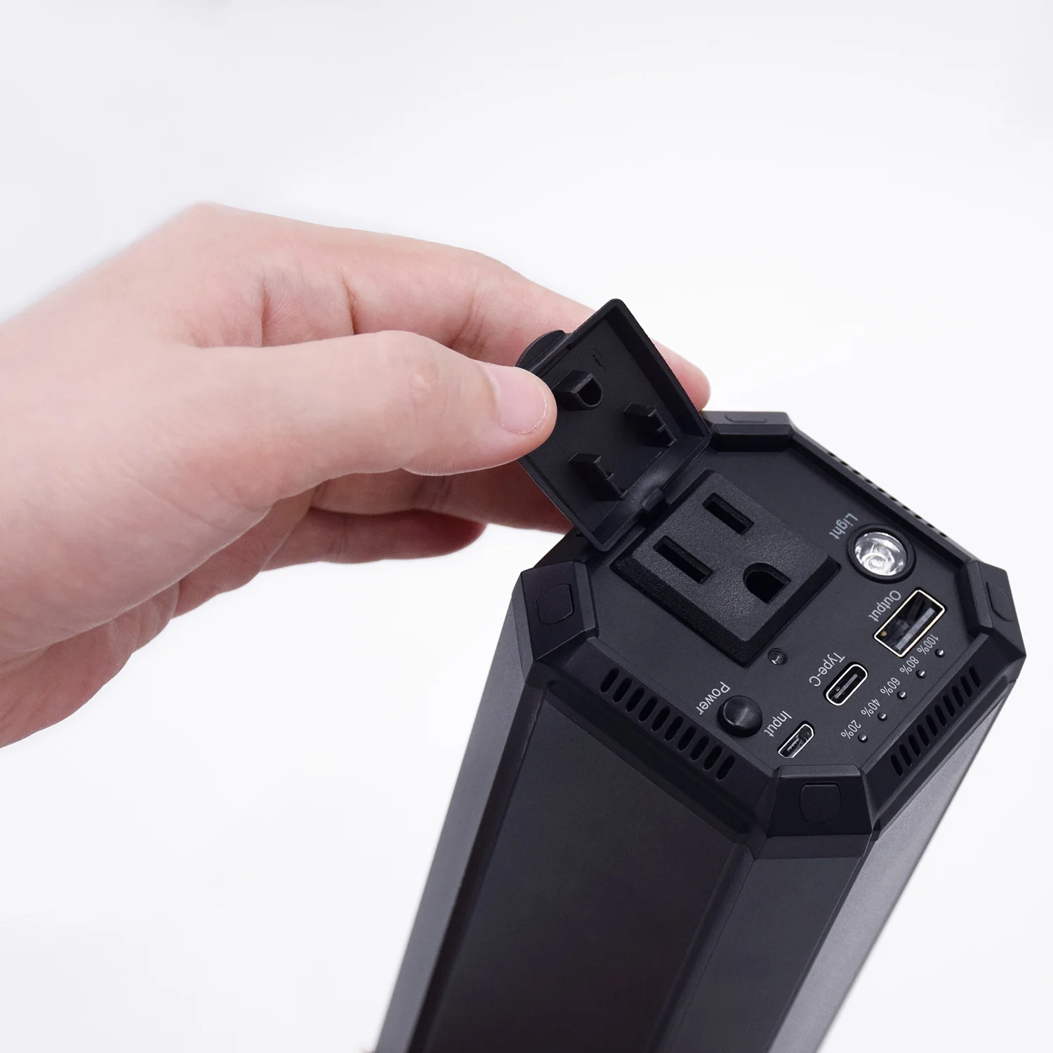 Блок питания переменного тока с инвертором IP69 100 Вт Синусоидальная волна 17 USB 18