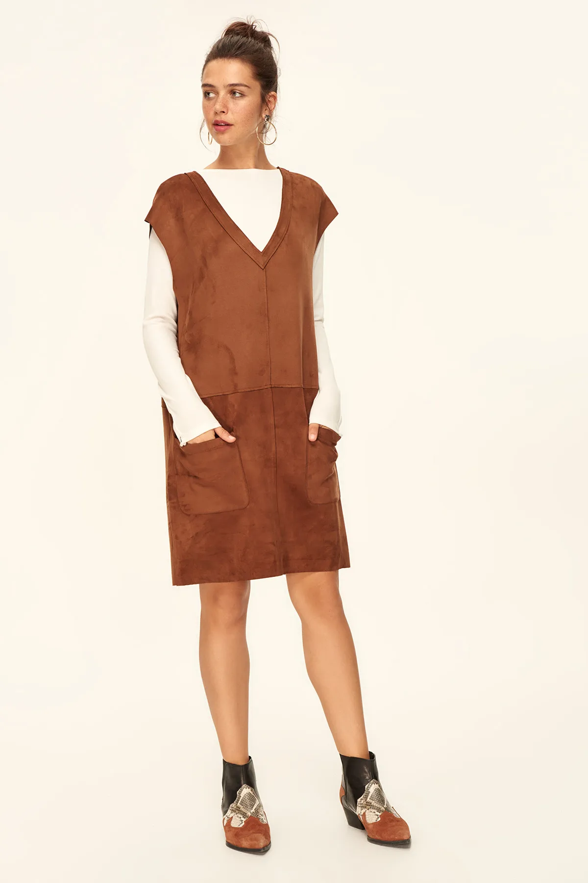 Трикотажное платье из замши Trendyol Taba TCLAW19EH0068|Женские платья| |